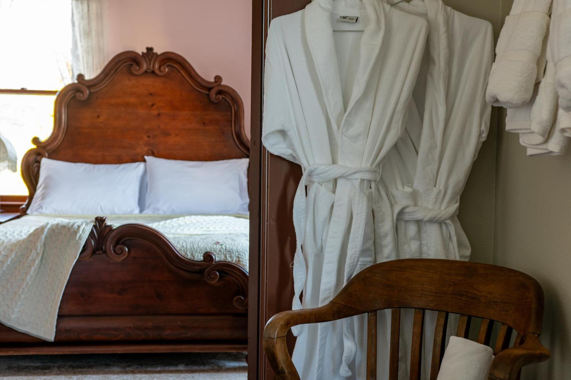 The Pearl Inn Bed And Breakfast Ilwaco Екстериор снимка