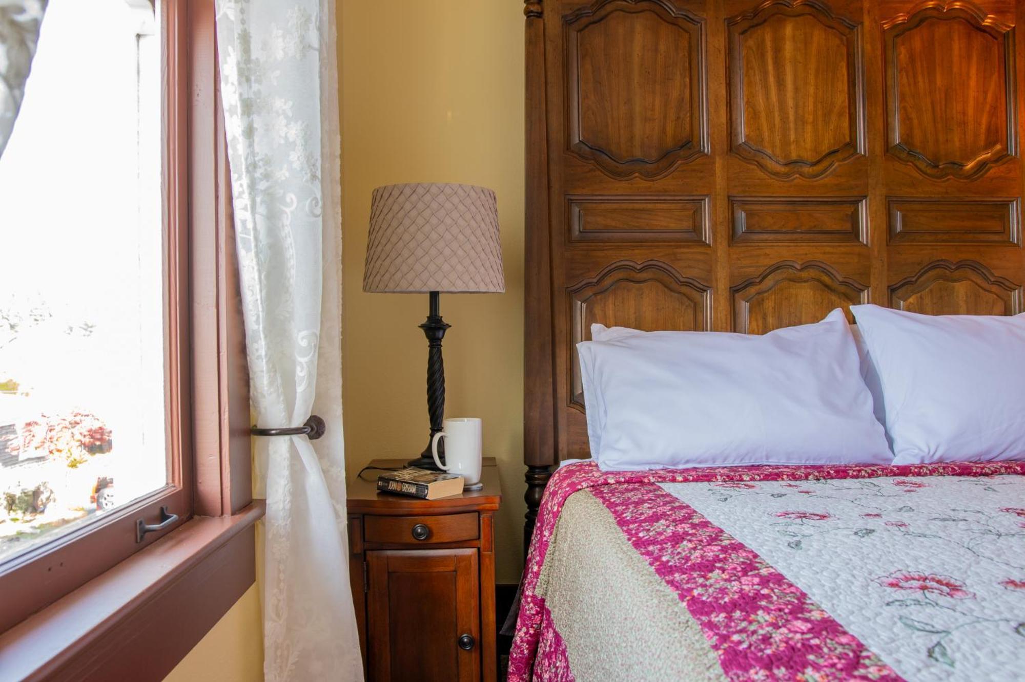 The Pearl Inn Bed And Breakfast Ilwaco Екстериор снимка